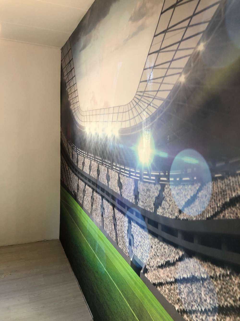 Stadion mit offenem Dach