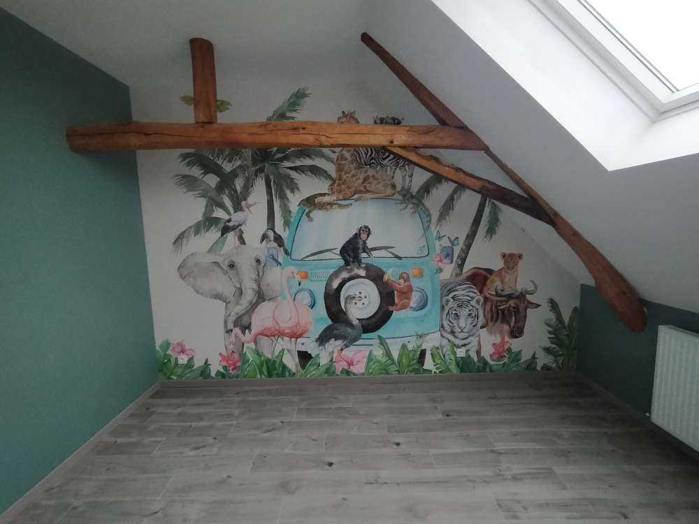 Fröhliche tropische Tiere