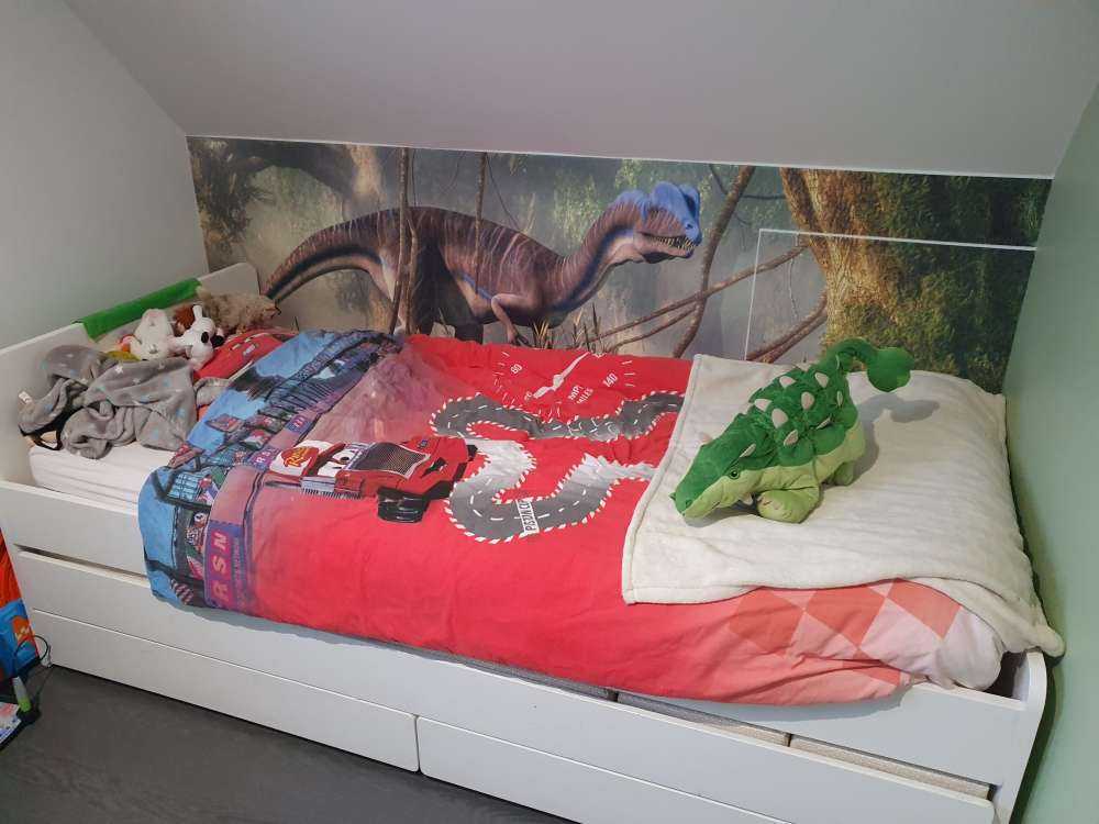 Dinosaurier im Wald
