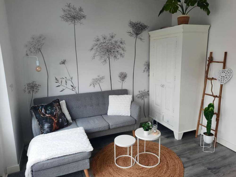 Kuh-Petersilie in Schwarz und Weiß