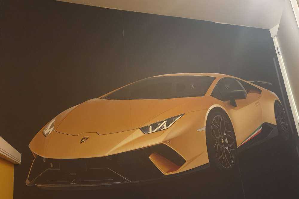 Lamborghini Huracán - Rechts vorne, schwarz