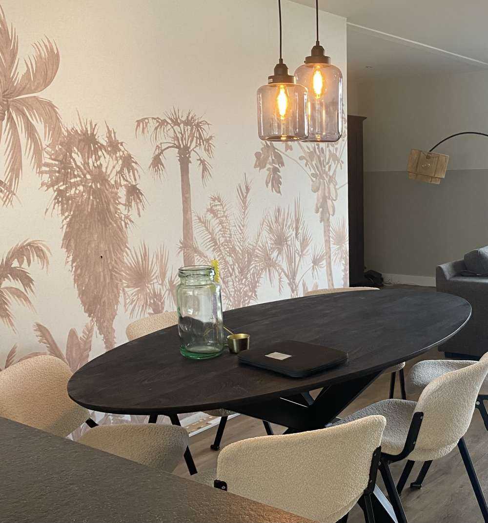 Dschungelthema in Taupe