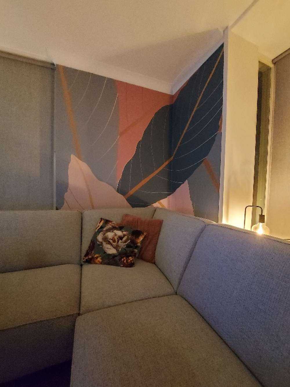 Tropische Blätter mit Gold