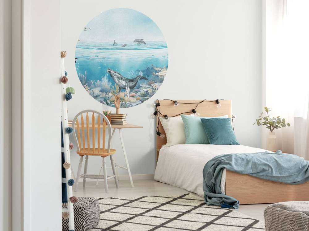 Ozeanlandschaft mit Tieren in Farbe