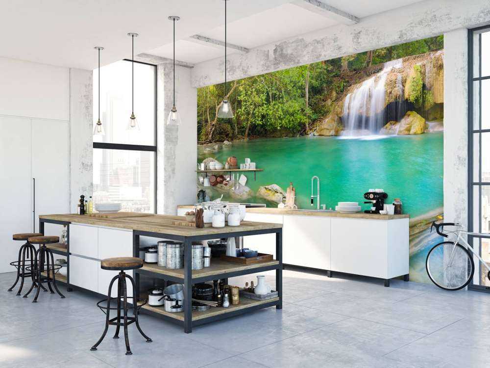 Schöner Wasserfall in Thailand