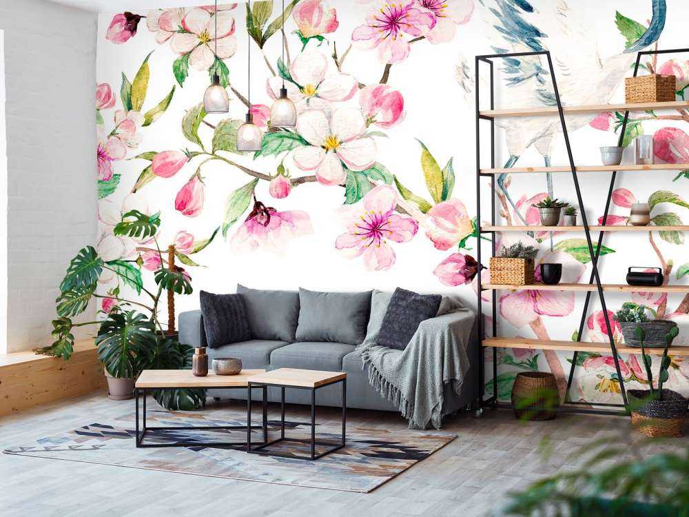 Gemalte Kraniche an Blumen