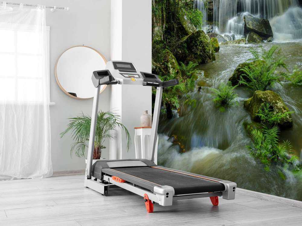 Fließender Wasserfall