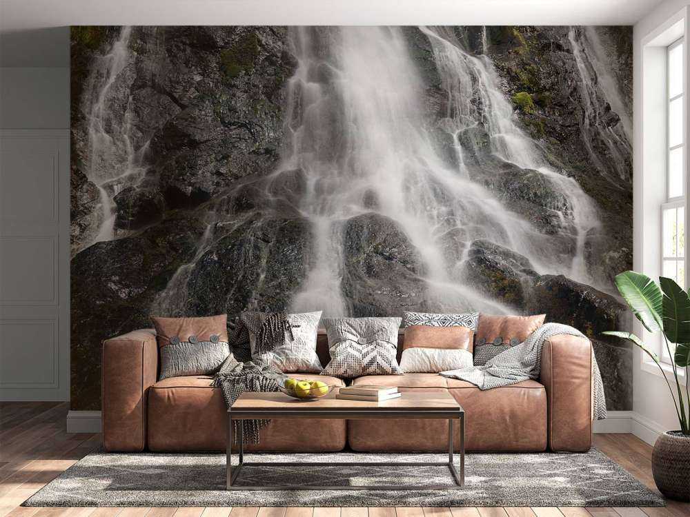 Wasserfall auf Felsen 