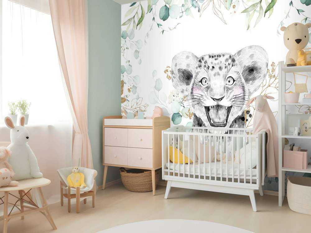 Baby-Löwe mit Minzblättern
