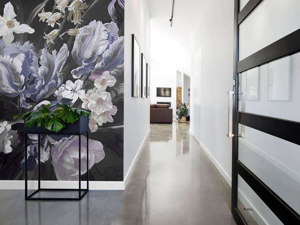 Strauß mit blauen Pfingstrosen