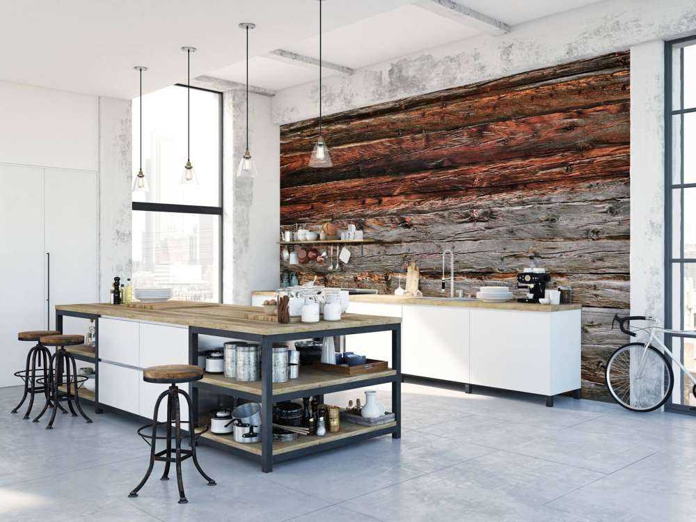 Dunkel verwittertes Holz