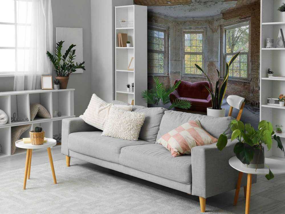 Bank im verlassenen Raum