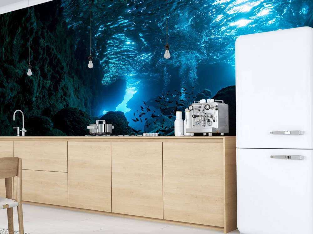 Sonnenstrahlen in Unterwasserhöhle