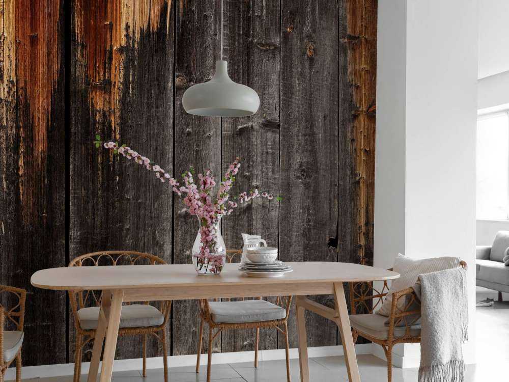 Schwarz gebranntes Holz