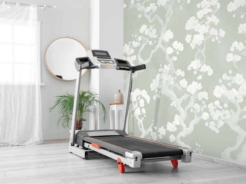 Wunderbarer blühender Wald - grün