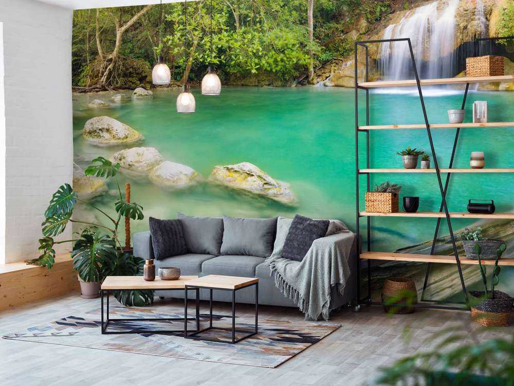 Schöner Wasserfall in Thailand