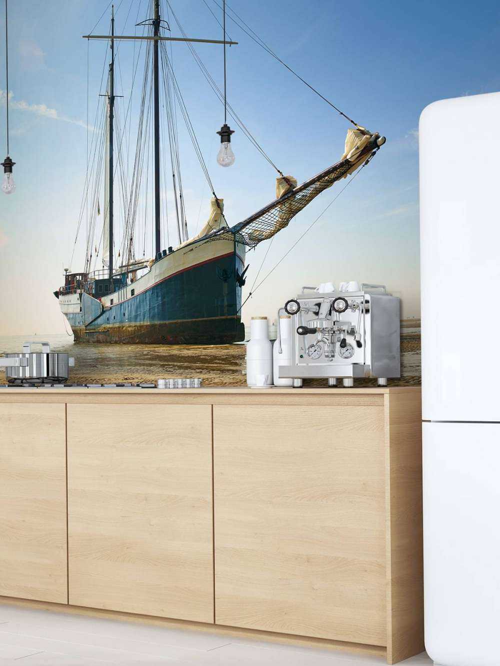 Schiff auf dem Wattenmeer