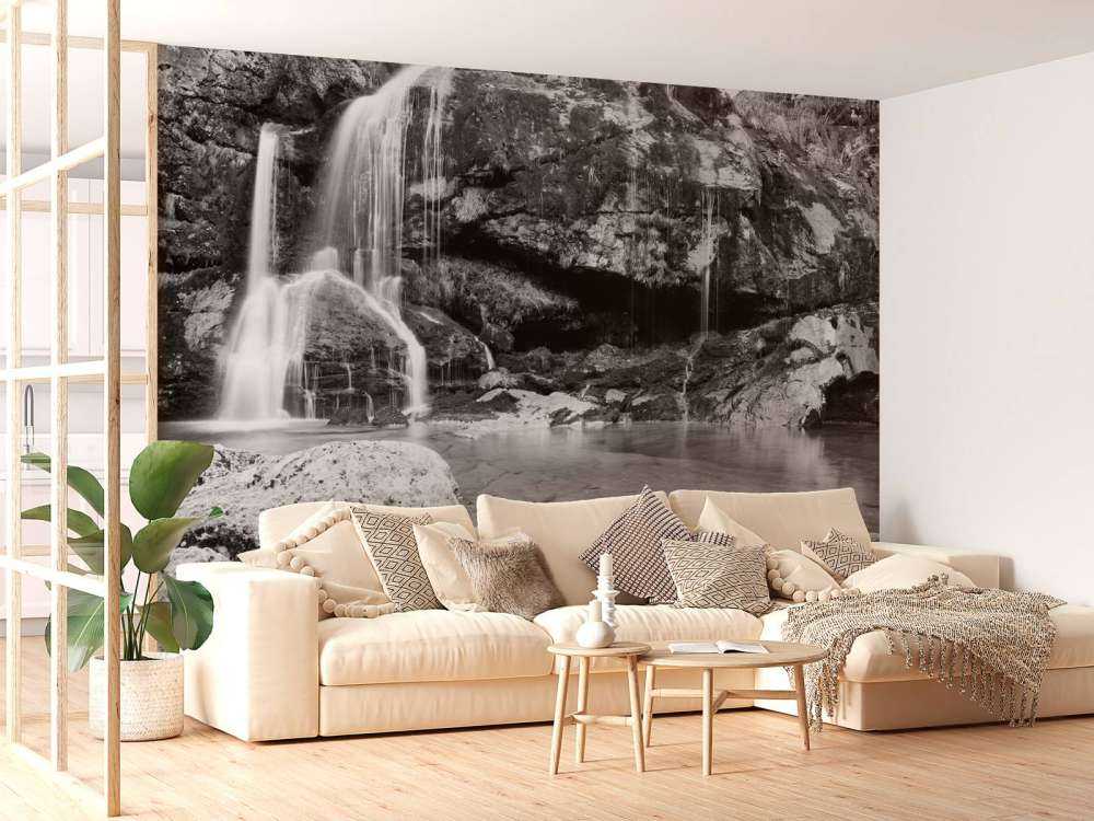 Wasserfall über Stein
