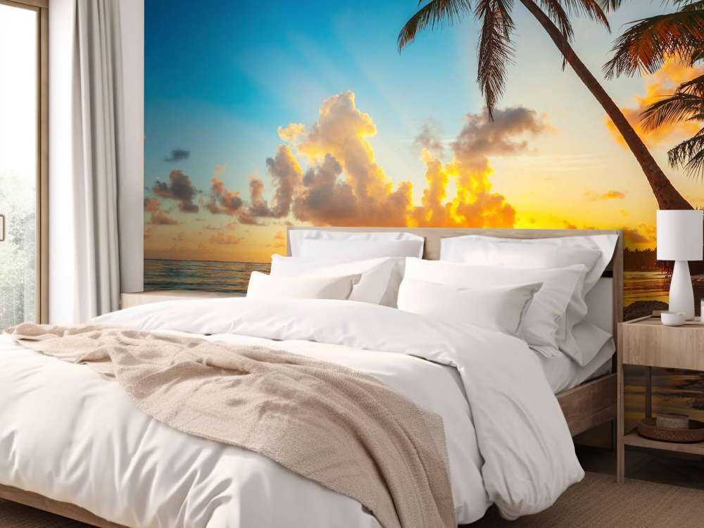 Sonnenuntergang mit Palmen