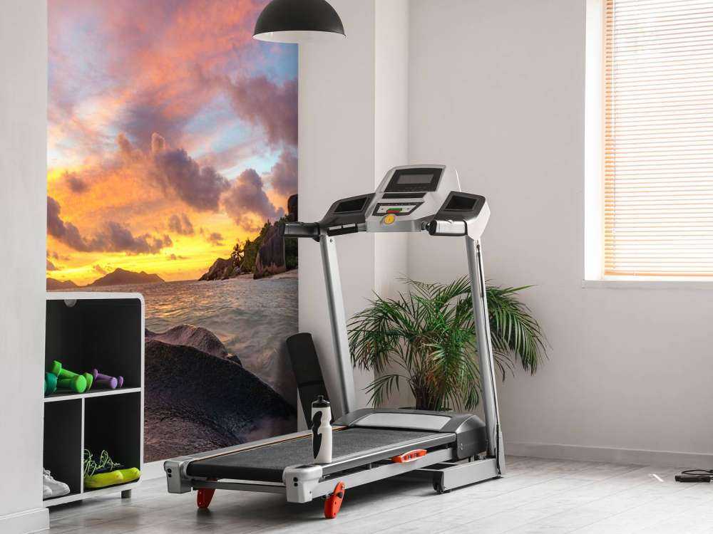 Sonnenuntergang am tropischen Strand