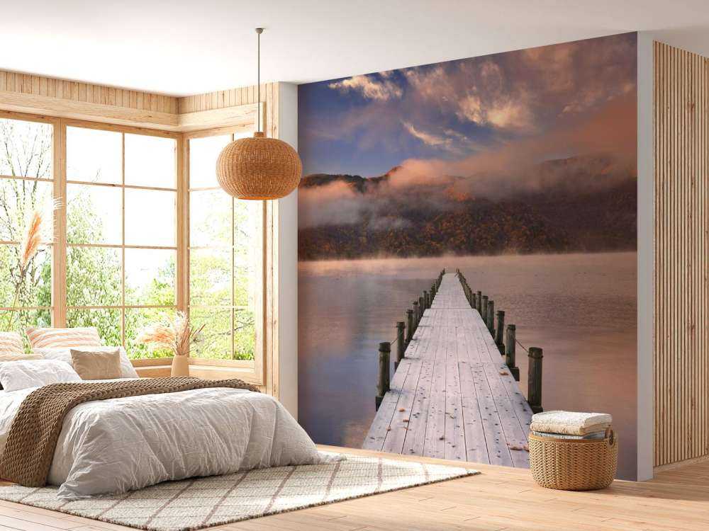 Steg mit Sonnenaufgang