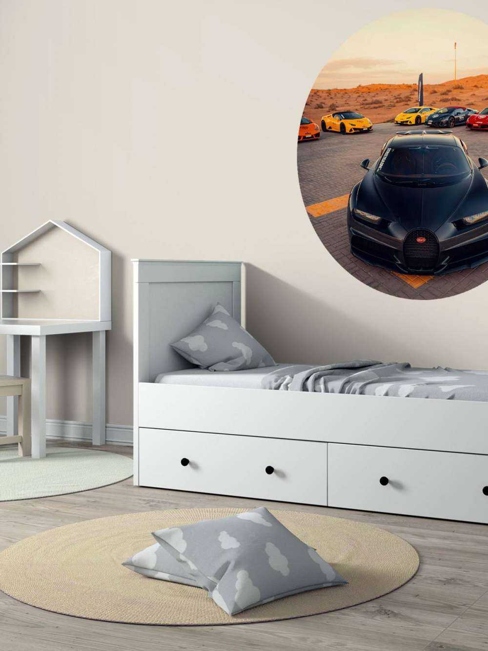 Hypercars bei Sonnenuntergang