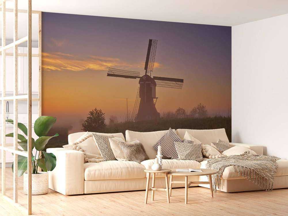 Mühle bei Sonnenaufgang