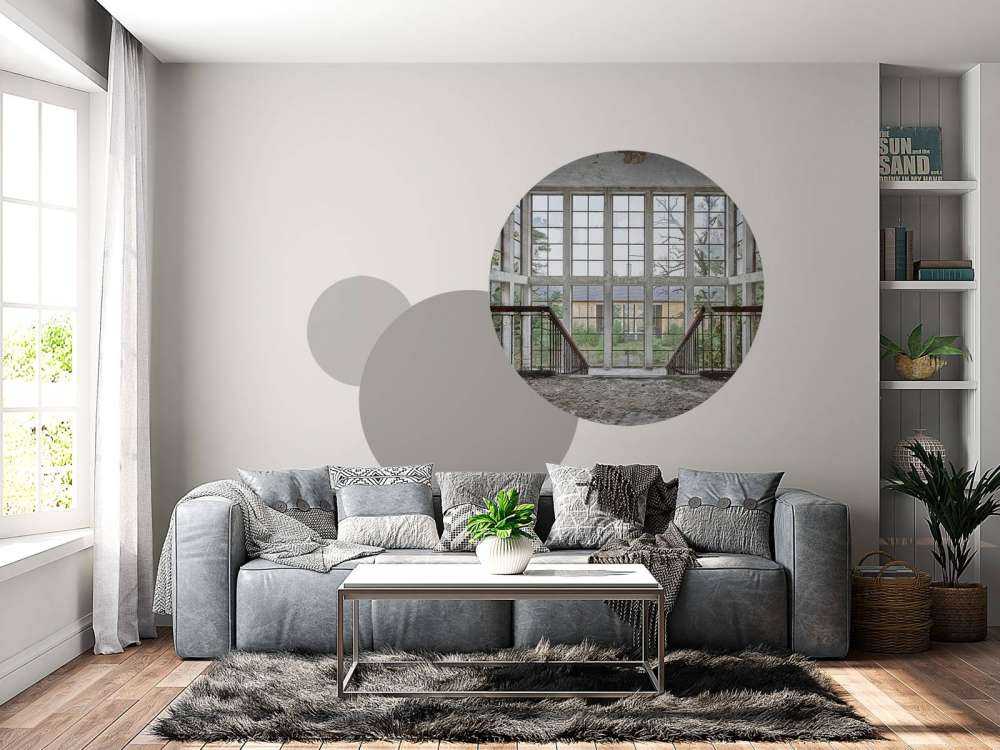 Treppe in verlassenem Gebäude