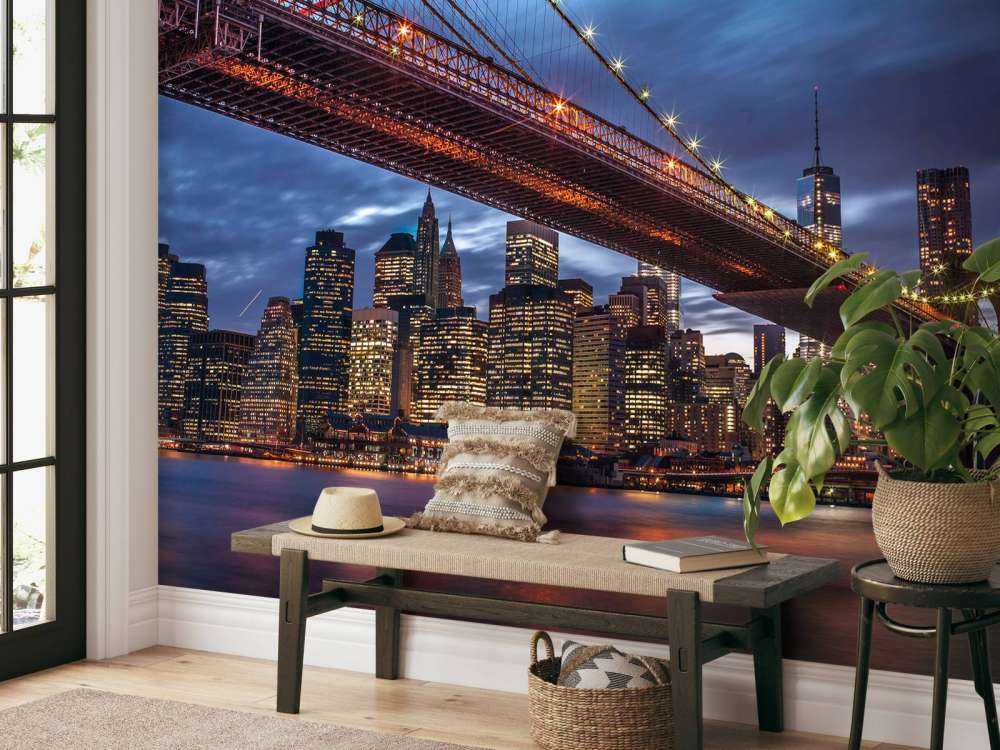 Brooklyn Bridge and lower Manhattan skyline at dusk, New York