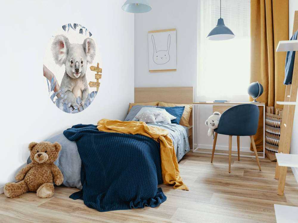 Baby-Koala im Dschungel blau