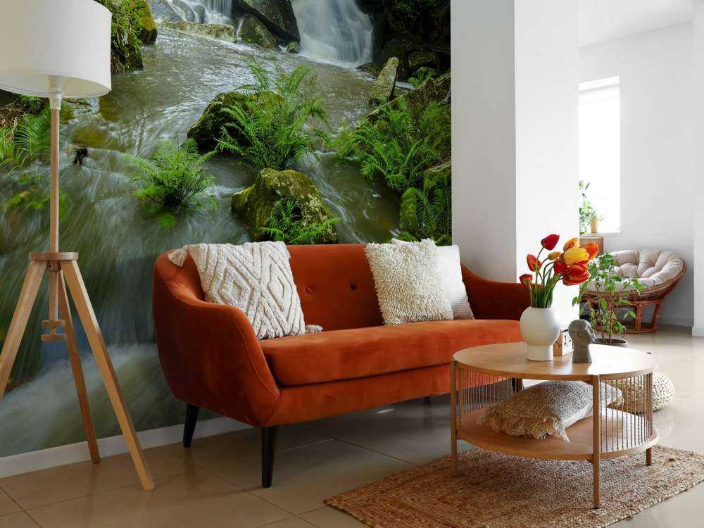 Fließender Wasserfall