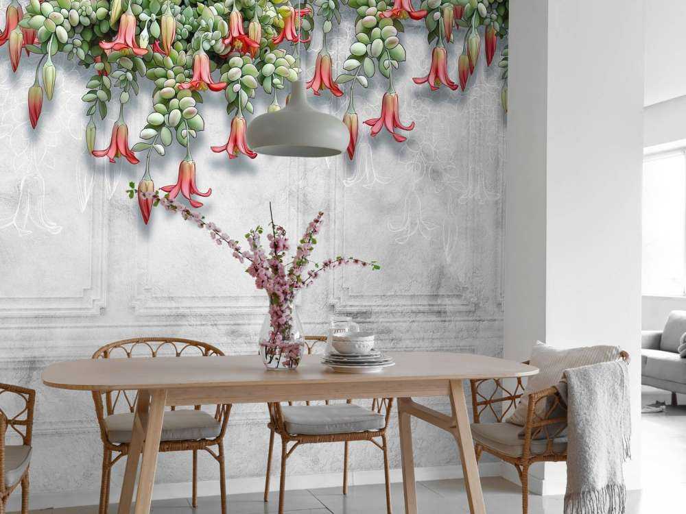 Exotische Blumen auf Beton