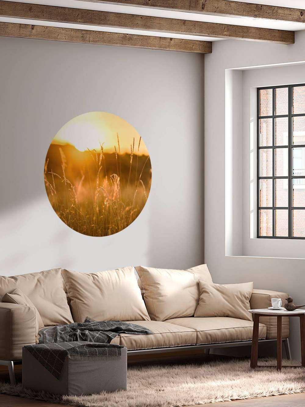 Sonnenuntergang zwischen dem Korn