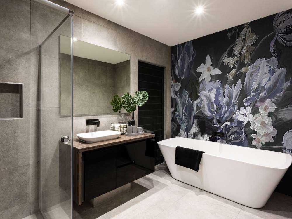 Strauß mit blauen Pfingstrosen