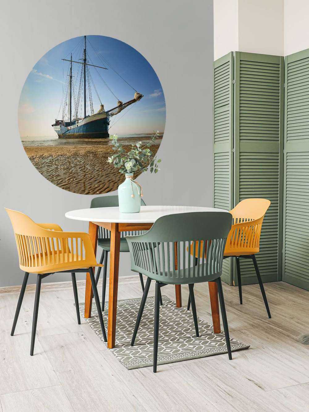 Schiff auf dem Wattenmeer
