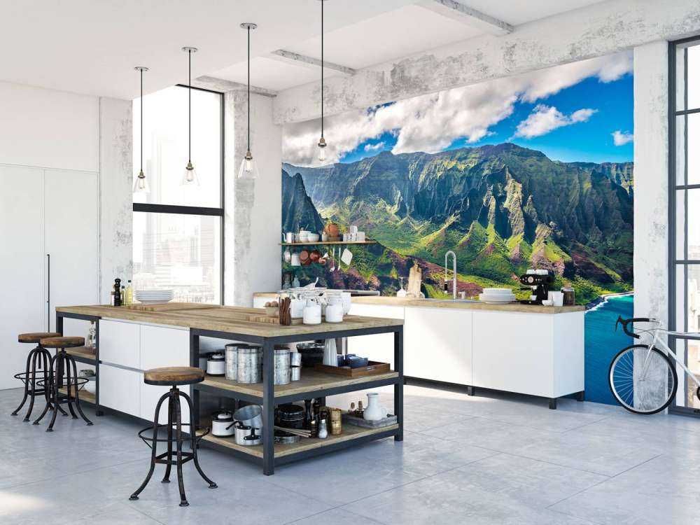 Berge entlang der Küste