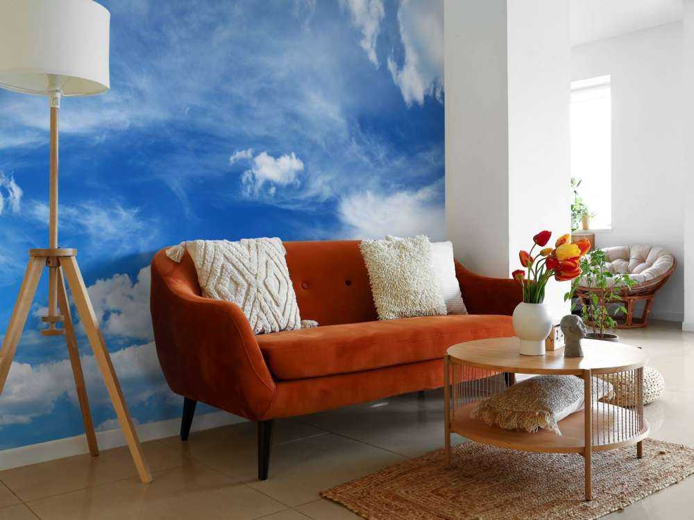 Blauer Himmel mit Wolken