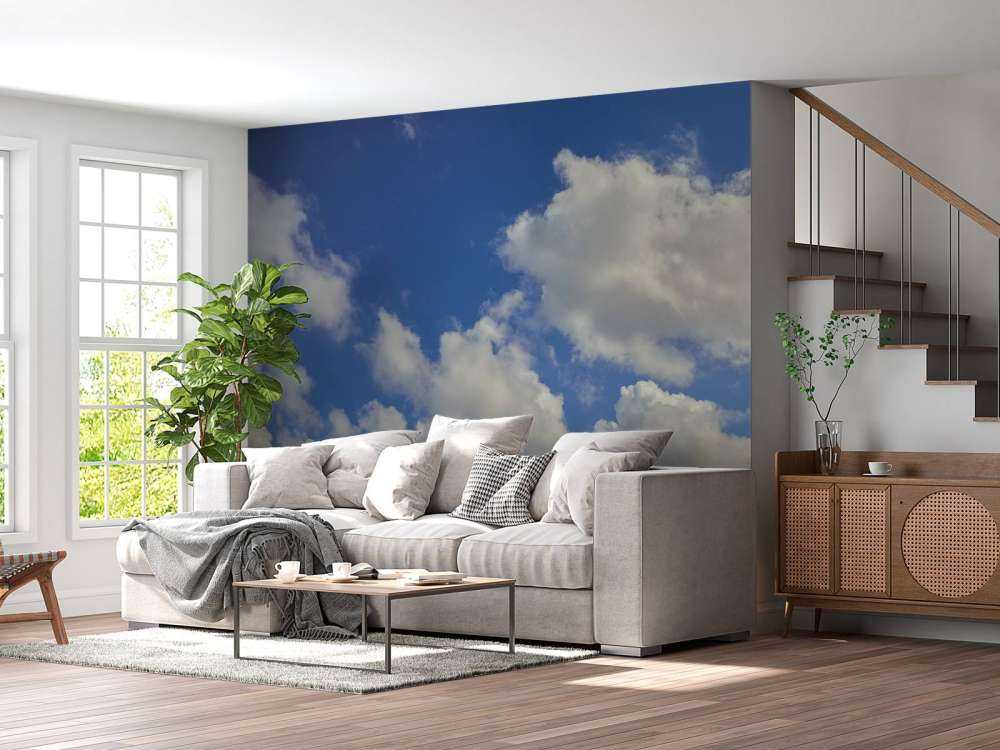 Wolken am blauen Himmel