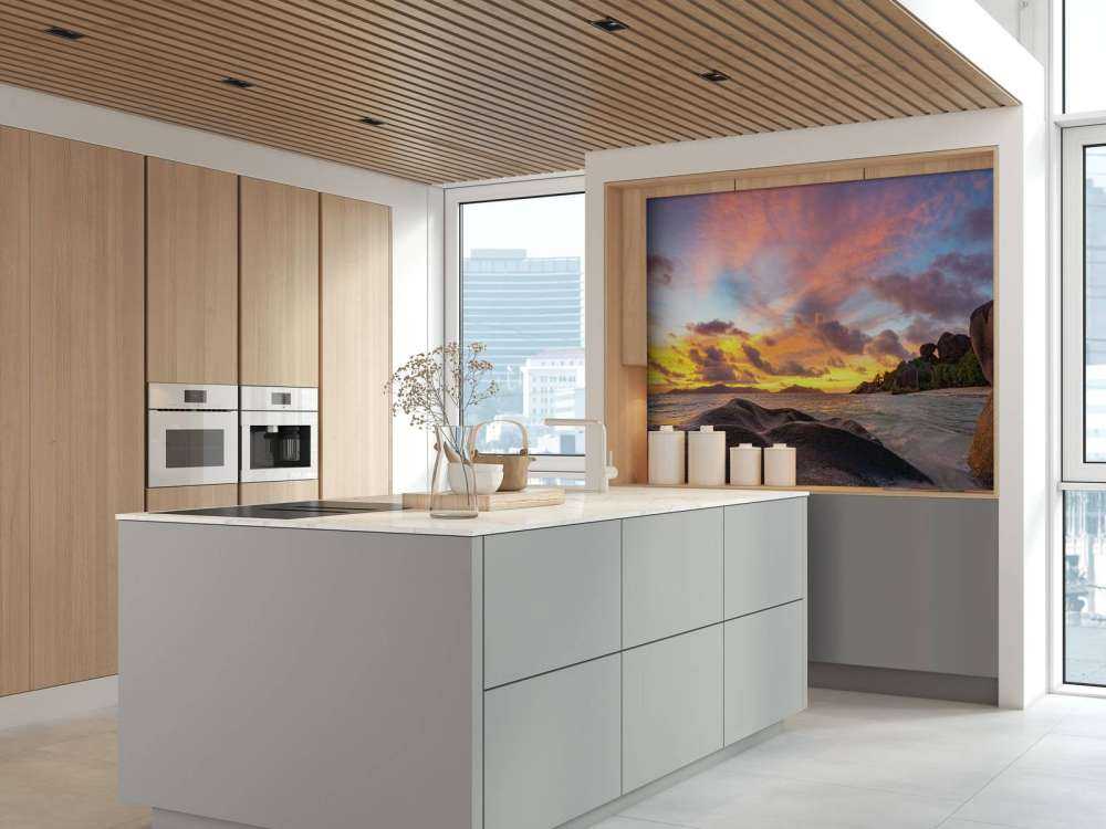 Sonnenuntergang am tropischen Strand