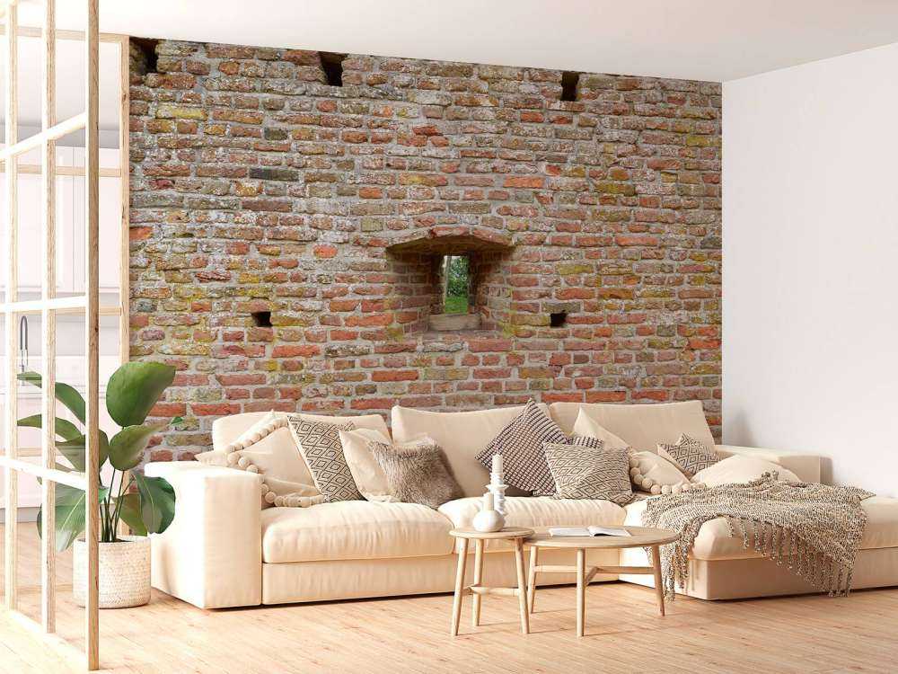 Stadtmauer mit Durchblick