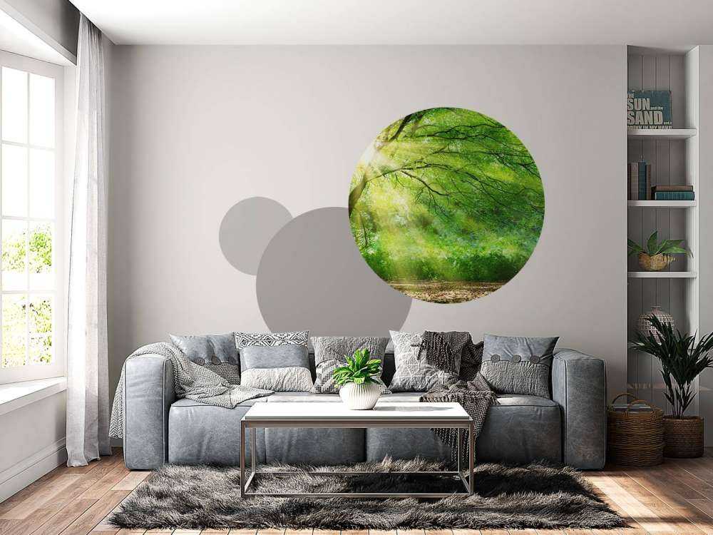 Großer Baum mit Sonne