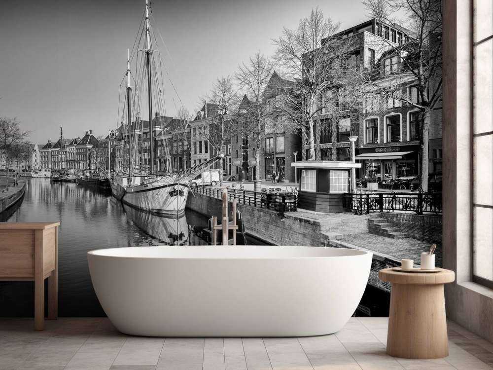 Historisches Schiff im Fluss A in Groningen In Schwarz und Weiß 