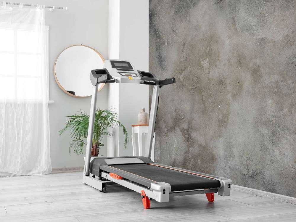 Alter verwitterter Stuck