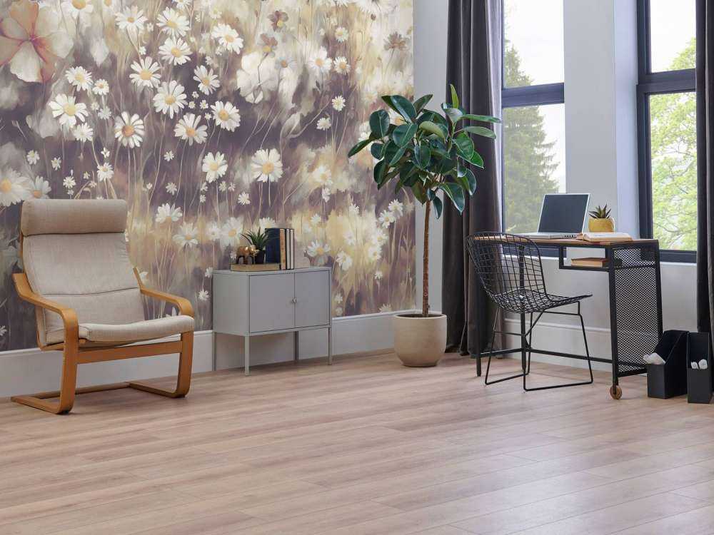 Üppiges Grün des Sommers Goldbraun