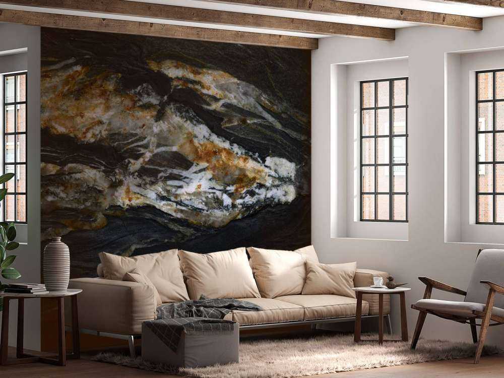 Schwarzer Marmor mit Relief