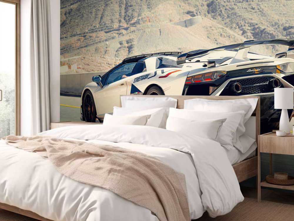 Supercar auf Bergpass