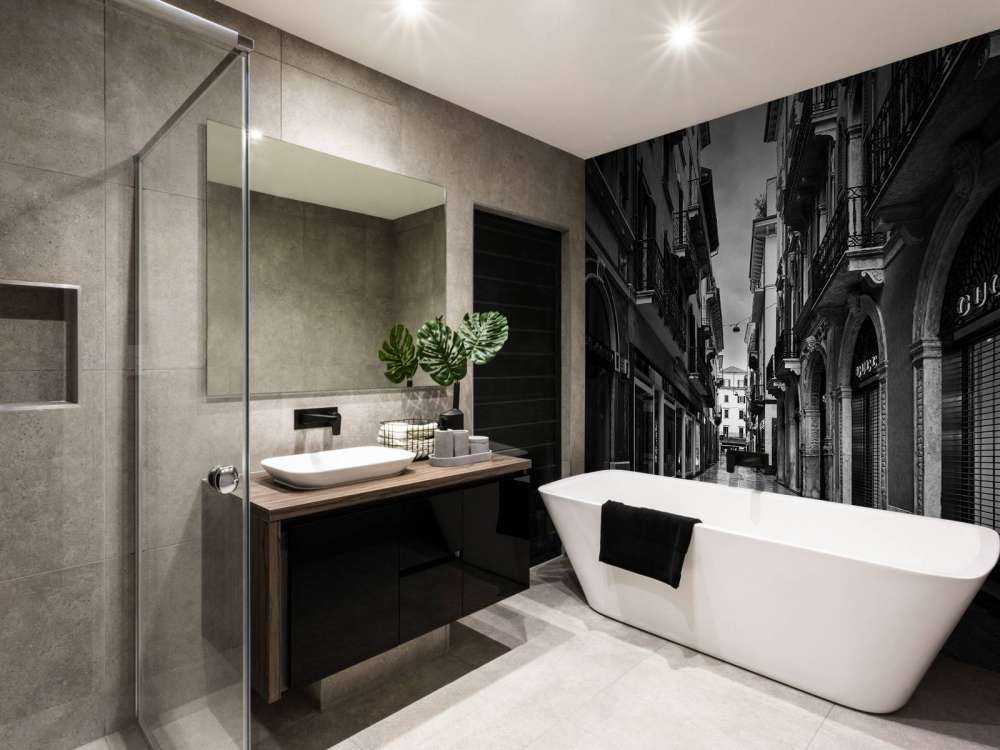 Einkaufsstraße in Schwarz und Weiß