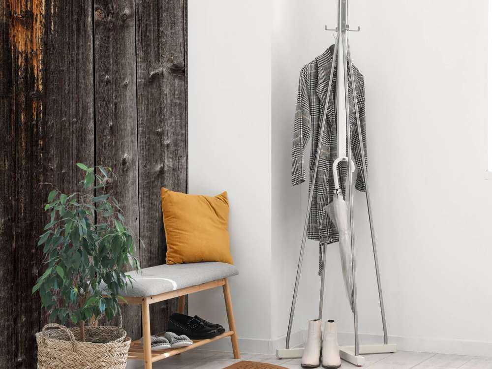 Schwarz gebranntes Holz