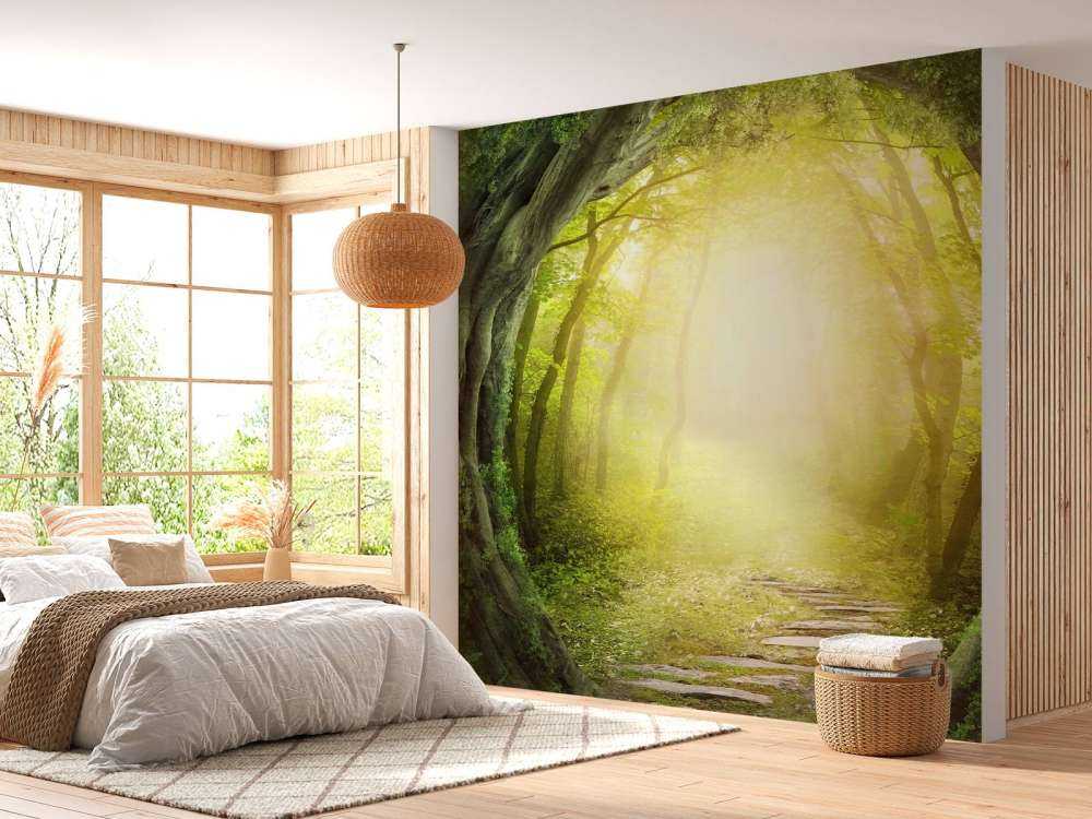 Steinpfad durch den Wald