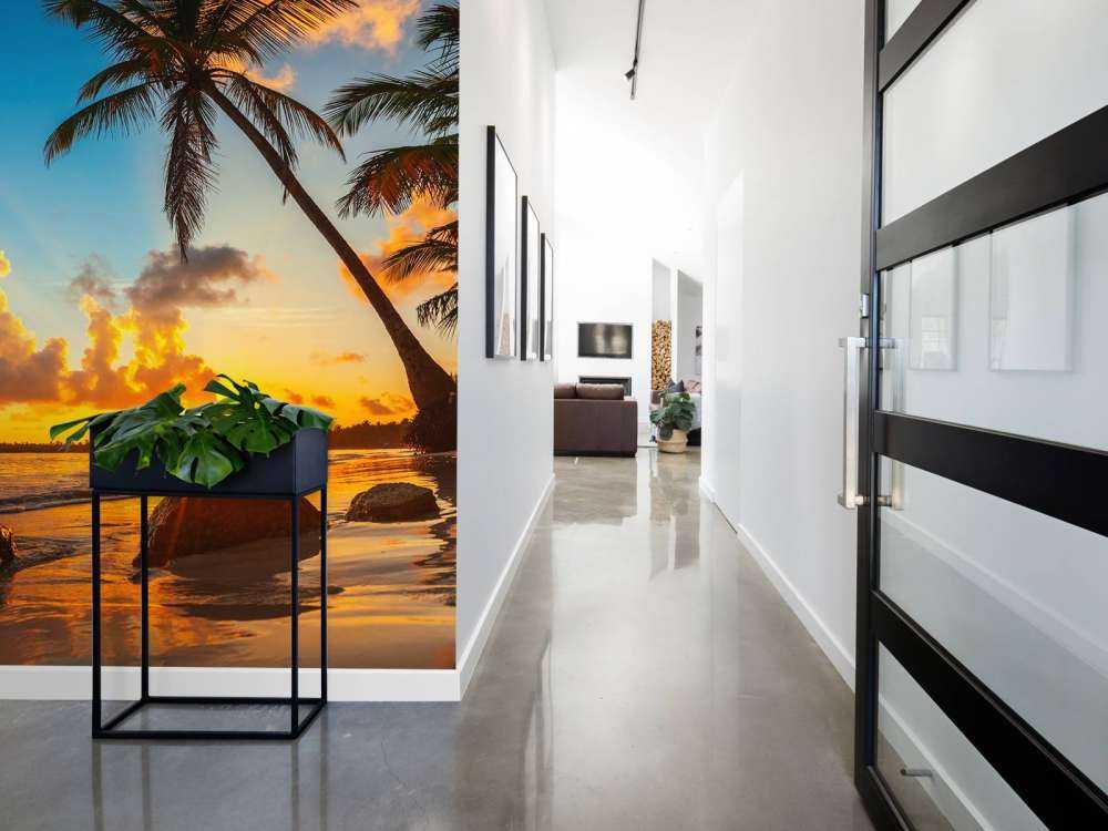 Sonnenuntergang mit Palmen